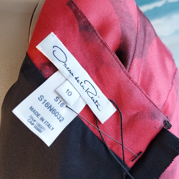 $3,400 OSCAR DE LA RENTA RED SILK  RUNWAY DRESS US 10 - Picture 7 of 10
